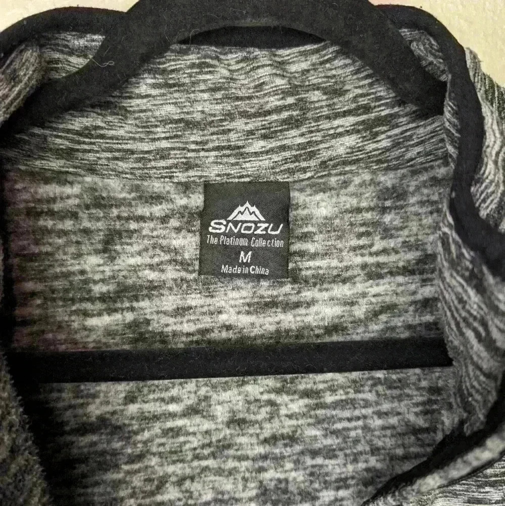 {Snozu} size medium•full zip sweater•black and grey - Picture 9 of 14